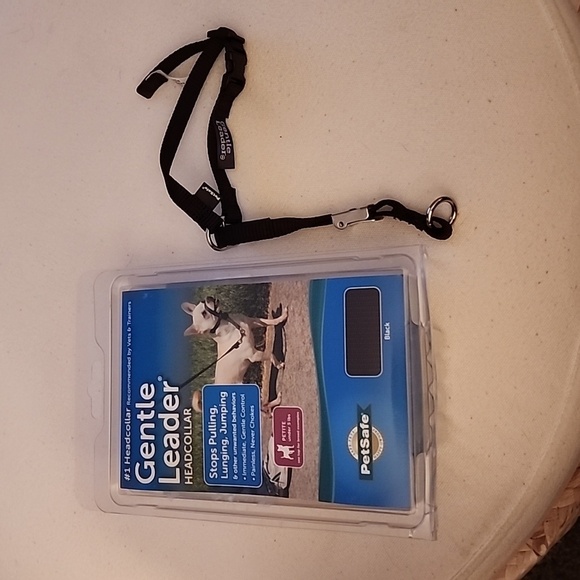 Pet Safe Gentle Leader Headcollar black size petite under 5lbs. - Picture 4 of 8